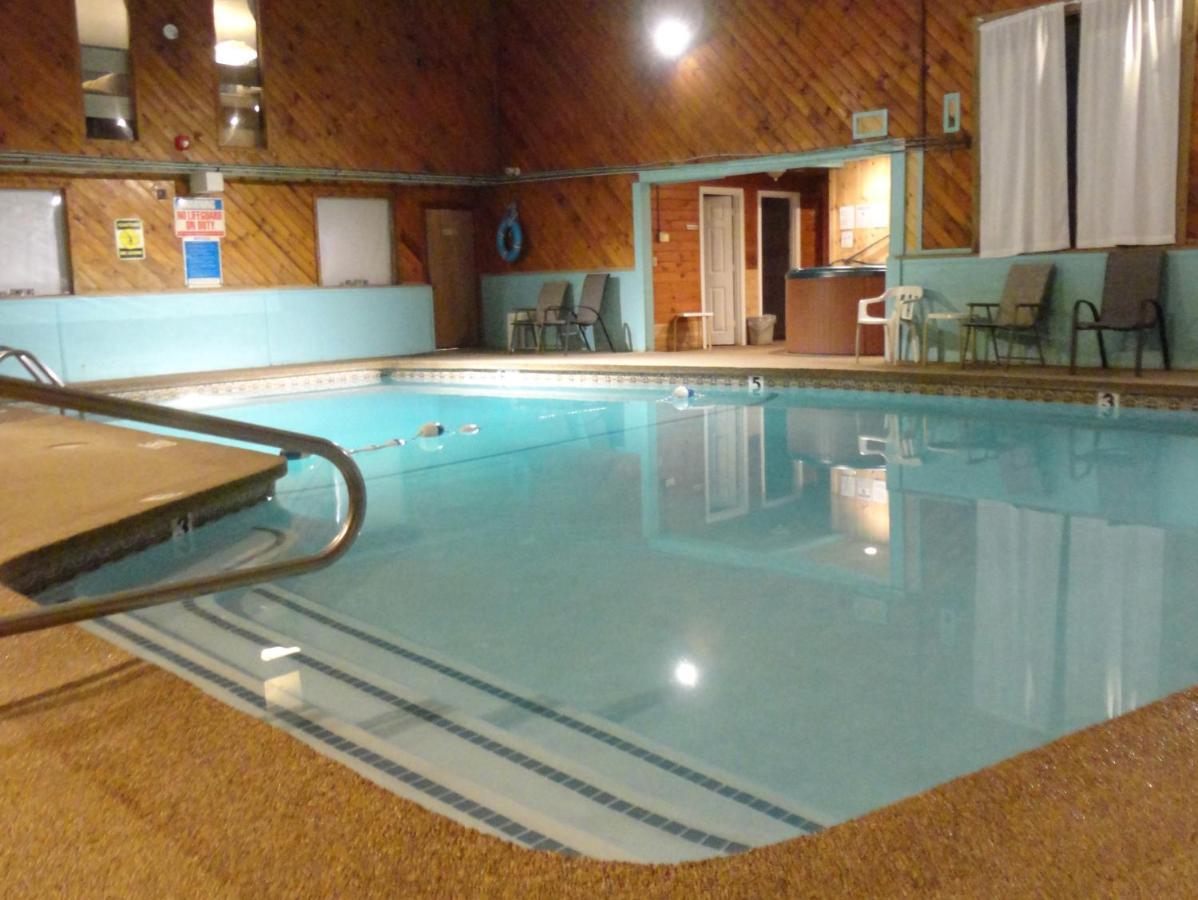 Eastern Inn & Suites Норт-Конвей Екстер'єр фото